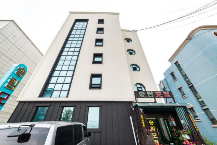 Songrim Motel Sokcho Bagian luar foto