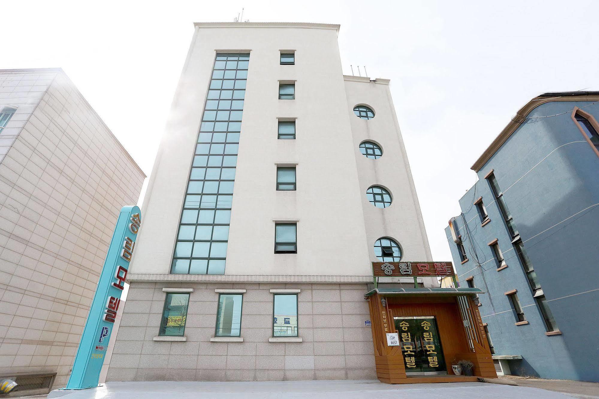 Songrim Motel Sokcho Bagian luar foto
