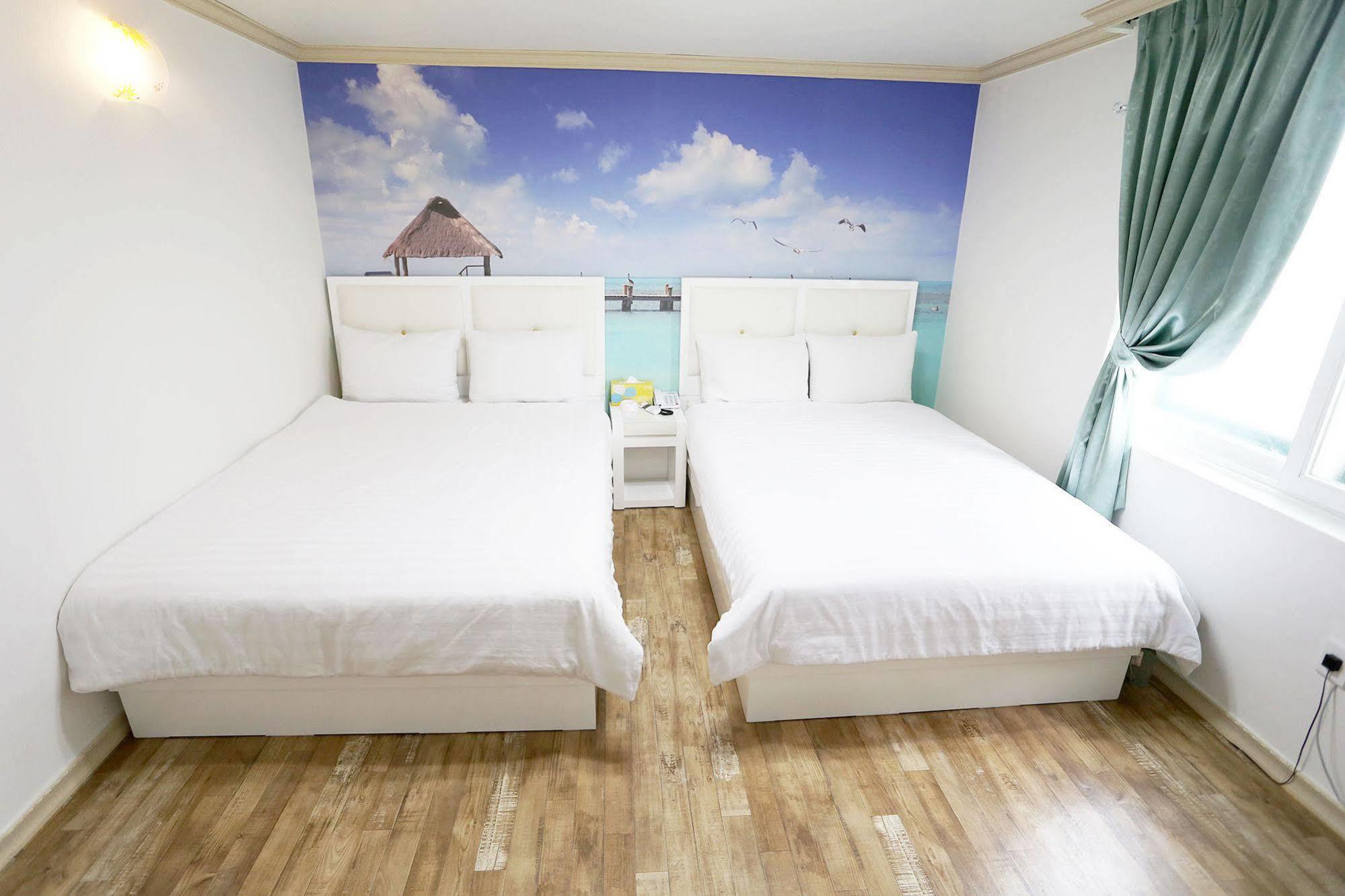 Songrim Motel Sokcho Bagian luar foto